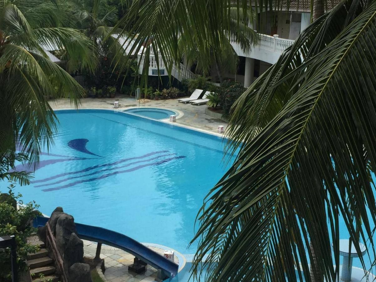 Pd Bayu Beach Resort Private Service Apartment Port Dickson Exterior foto