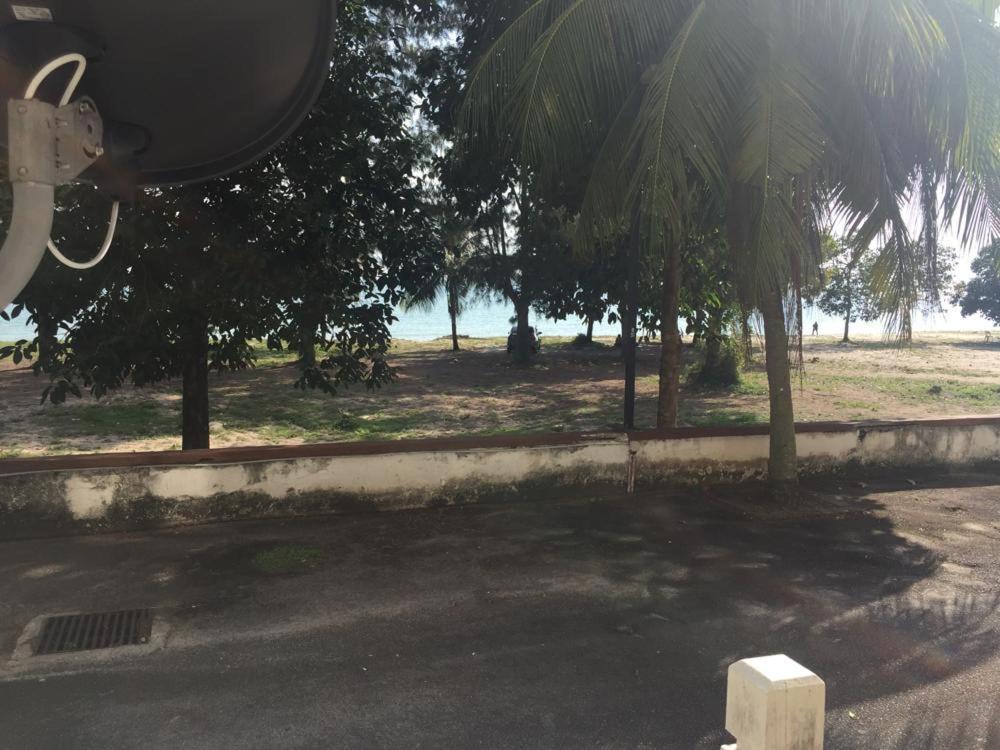 Pd Bayu Beach Resort Private Service Apartment Port Dickson Exterior foto