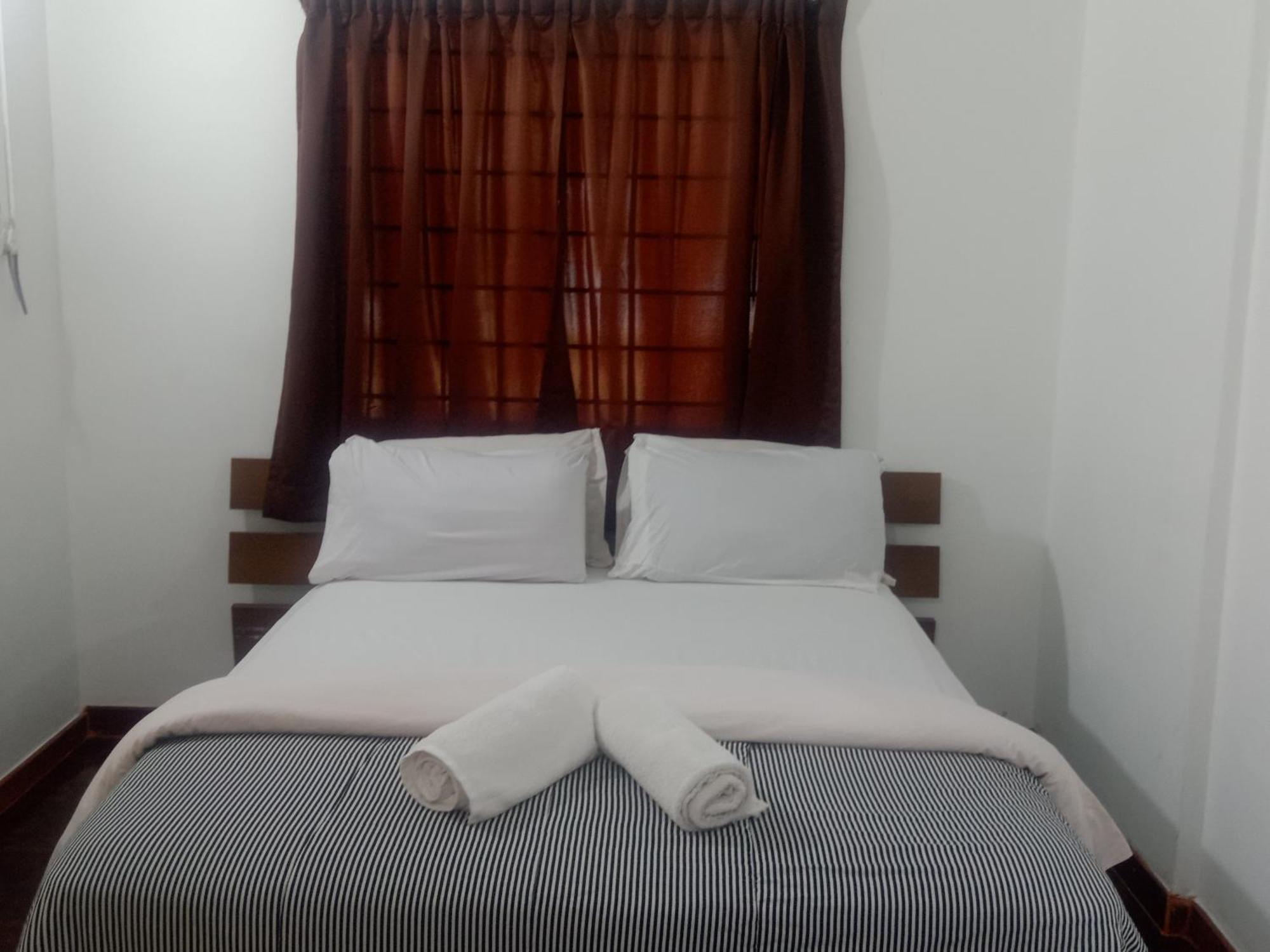 Pd Bayu Beach Resort Private Service Apartment Port Dickson Exterior foto